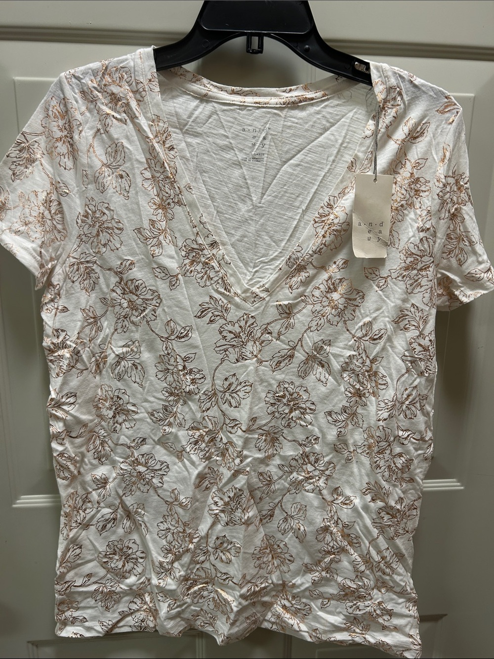 a new day Cream Short Sleeve V-Neck Floral Tee